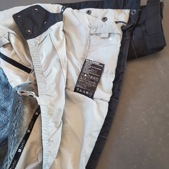 BURTON ski jacket w removable hood - Picture 16 of 16